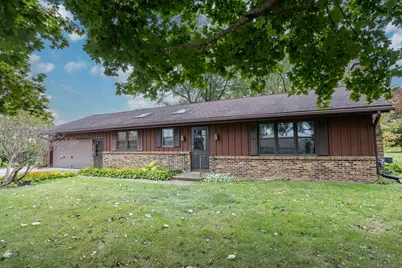 S31W26111  Sunset Dr, Waukesha, WI 53189 - Photo 14
