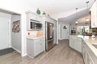 317 Trailview Crossing, Racine, WI 53185 - Photo 20