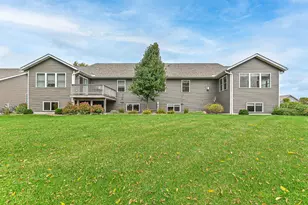 317 Trailview Crossing, Racine, WI 53185 - Photo 40