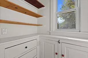 817 E Otjen St, Milwaukee, WI 53207 - Photo 18