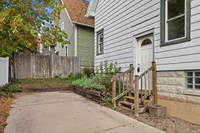 817 E Otjen St, Milwaukee, WI 53207 - Photo 26