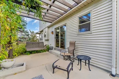 2520  Amber Ln, Racine, WI 53406 - Photo 32