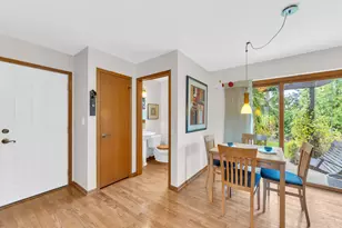 2520 Amber Ln, Racine, WI 53406 - Photo 6