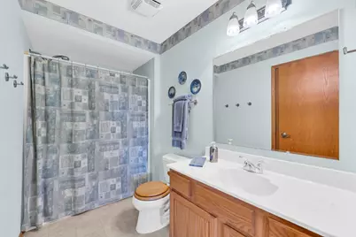 2520  Amber Ln, Racine, WI 53406 - Photo 24