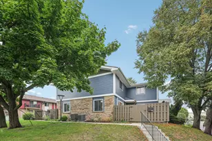 N76W14595 North Point Ct, Menomonee Falls, WI 53051 - Photo 28