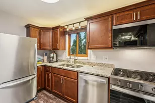 N76W14595 North Point Ct, Menomonee Falls, WI 53051 - Photo 12