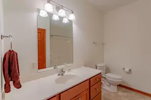 230 Hilldale Dr, Hartford, WI 53027 - Photo 20