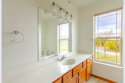 230  Hilldale Dr #1112, Hartford, WI 53027 - Photo 16