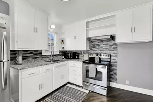 2350 S 62nd St, West Allis, WI 53219 - Photo 6