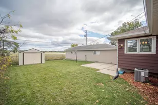 5008 N 104th St, Milwaukee, WI 53225 - Photo 4