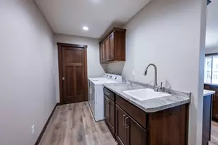 1957 Golden Gate Wy, Holmen, WI 54636 - Photo 22