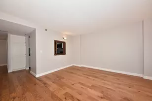 1633 N Prospect Ave, Milwaukee, WI 53202 - Photo 8