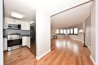 1633 N Prospect Ave #10C, Milwaukee, WI 53202 - Photo 10