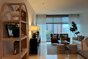 1550 E Royall Pl, Milwaukee, WI 53202 - Photo 26