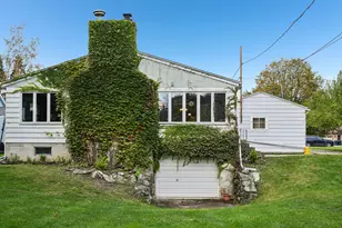 1343 Hillside Dr, Waukesha, WI 53186 - Photo 36