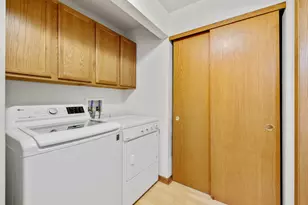 18520 Emerald Cir, Brookfield, WI 53045 - Photo 20