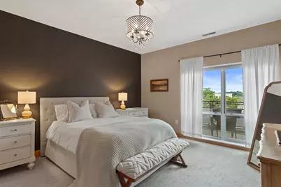 1550 E Royall Pl #505, Milwaukee, WI 53202 - Photo 14