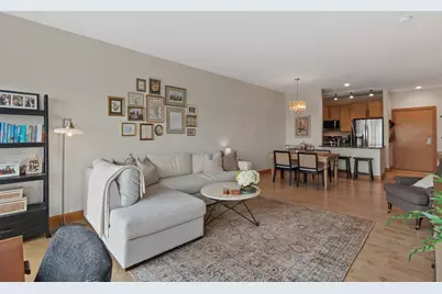 1550 E Royall Pl #505, Milwaukee, WI 53202 - Photo 6