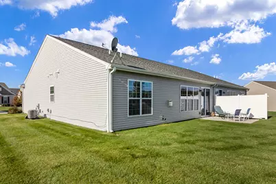 415  Cadence Cir, Lake Geneva, WI 53147 - Photo 34