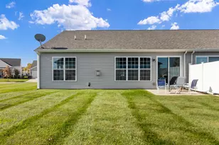 415 Cadence Cir, Lake Geneva, WI 53147 - Photo 32