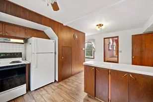 11126 W Freistadt Rd, Mequon, WI 53097 - Photo 6