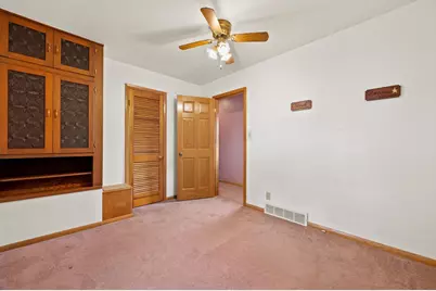 11126 W Freistadt Rd, Mequon, WI 53097 - Photo 14