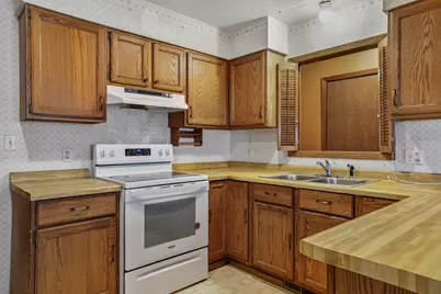 1641  Avon St, La Crosse, WI 54603 - Photo 8
