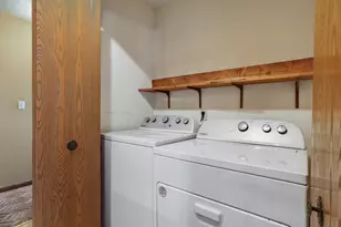 1641 Avon St, La Crosse, WI 54603 - Photo 12