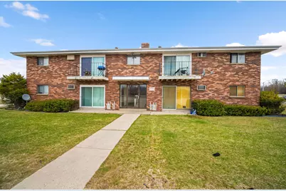 9015 N 96th St, Milwaukee, WI 53224 - Photo 2