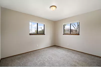 9015 N 96th St, Milwaukee, WI 53224 - Photo 10