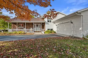 2601 Oakwood Cir, Oshkosh, WI 54904 - Photo 24