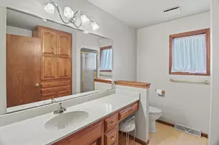 2601 Oakwood Cir, Oshkosh, WI 54904 - Photo 20