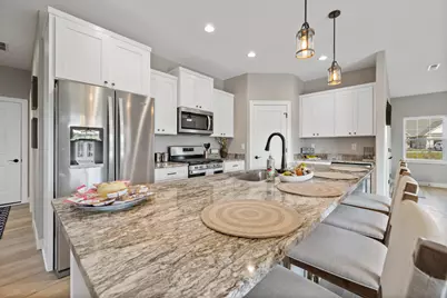 1844  Woodland Way #431-1, Slinger, WI 53086 - Photo 16