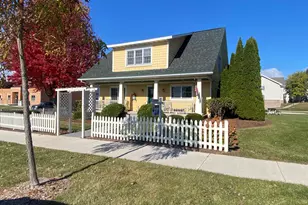 1034 Wisconsin Ave, Sheboygan, WI 53081 - Photo 2
