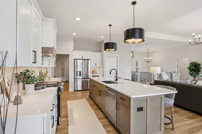 W198N4955  Hickory St, Menomonee Falls, WI 53051 - Photo 14