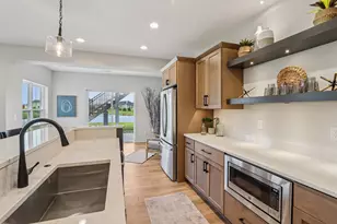 W198N4955 Hickory St, Menomonee Falls, WI 53051 - Photo 52