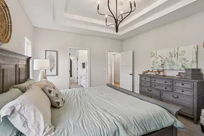 W198N4955  Hickory St, Menomonee Falls, WI 53051 - Photo 34