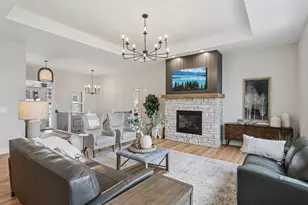 W198N4955 Hickory St, Menomonee Falls, WI 53051 - Photo 4