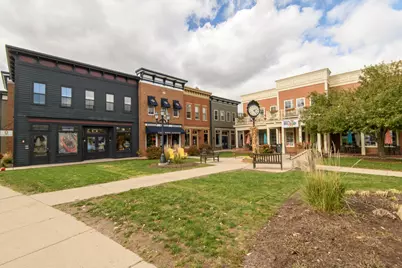 351  Stocks Dr, Delafield, WI 53018 - Photo 36