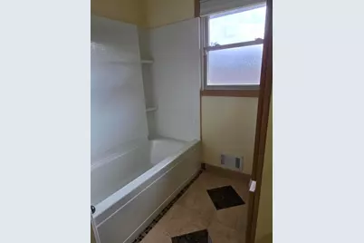 8081 N 105th St, Milwaukee, WI 53224 - Photo 16