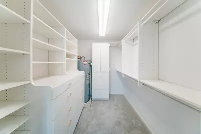 1515 N Van Buren St #513, Milwaukee, WI 53202 - Photo 28