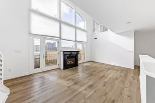 1515 N Van Buren St, Milwaukee, WI 53202 - Photo 8