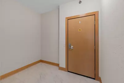 N74W13737  Appleton Ave #107, Menomonee Falls, WI 53051 - Photo 26