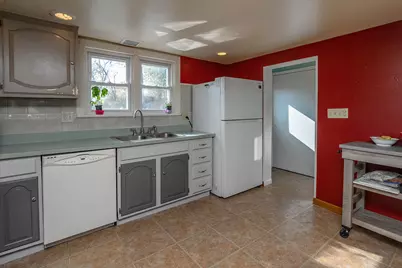 127  Pleasant St, Sharon, WI 53585 - Photo 18