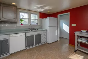 127 Pleasant St, Sharon, WI 53585 - Photo 18