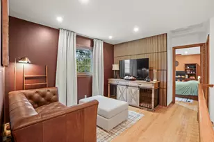 2412 W Chestnut Rd, Mequon, WI 53092 - Photo 24