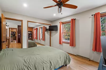 2412 W Chestnut Rd, Mequon, WI 53092 - Photo 28