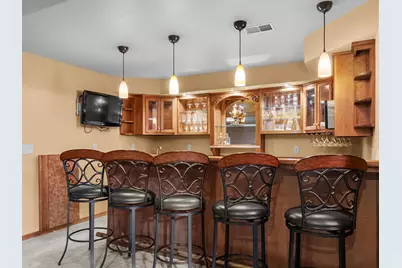 1127  Tanglewood Rd, Manitowoc, WI 54220 - Photo 52