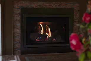 1127 Tanglewood Rd, Manitowoc, WI 54220 - Photo 10