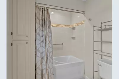 1127  Tanglewood Rd, Manitowoc, WI 54220 - Photo 46